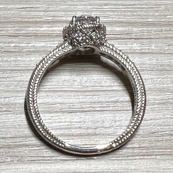 Designer Signed Judith Ripka Sterling Silver Oval Cubic Zirconia Halo Ring - Picture 6 of 15